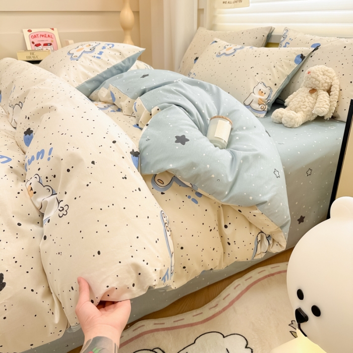 91家纺网 家纺一手货源 找家纺 晨希 2024春夏新款全棉13372印花四件套—卡通系列 蓝莓熊