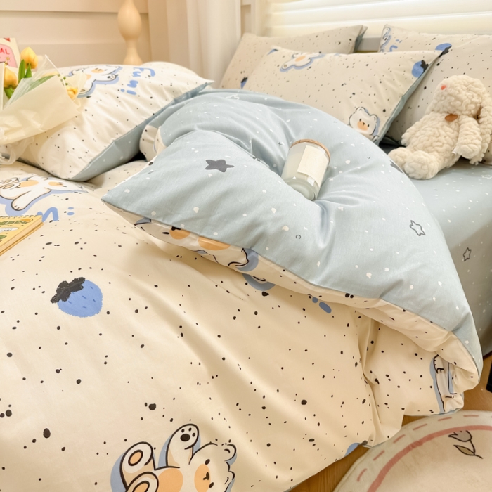 91家纺网 家纺一手货源 找家纺 晨希 2024春夏新款全棉13372印花四件套—卡通系列 蓝莓熊