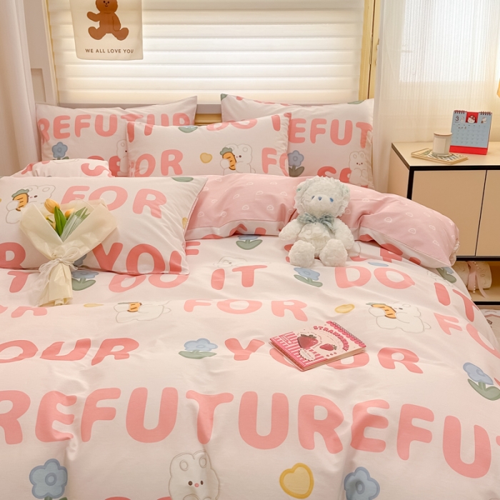 91家纺网 家纺一手货源 找家纺 晨希 2024春夏新款全棉13372印花四件套—卡通系列 字母兔