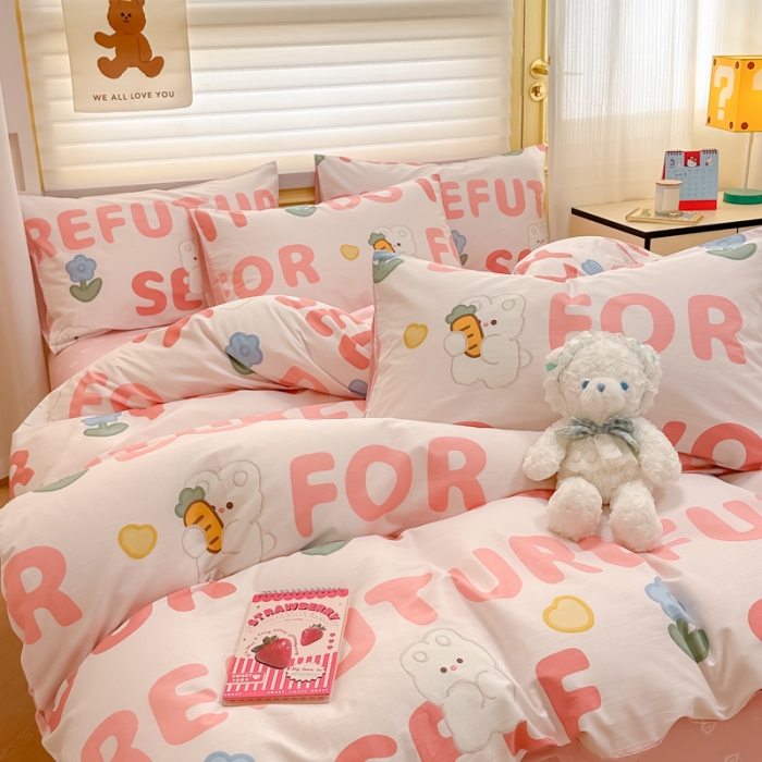 91家纺网 家纺一手货源 找家纺 晨希 2024春夏新款全棉13372印花四件套—卡通系列 字母兔