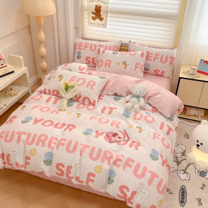 91家纺网 家纺一手货源 找家纺 晨希 2024春夏新款全棉13372印花四件套—卡通系列 字母兔