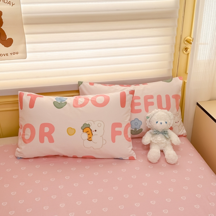 91家纺网 家纺一手货源 找家纺 晨希 2024春夏新款全棉13372印花四件套—卡通系列 字母兔