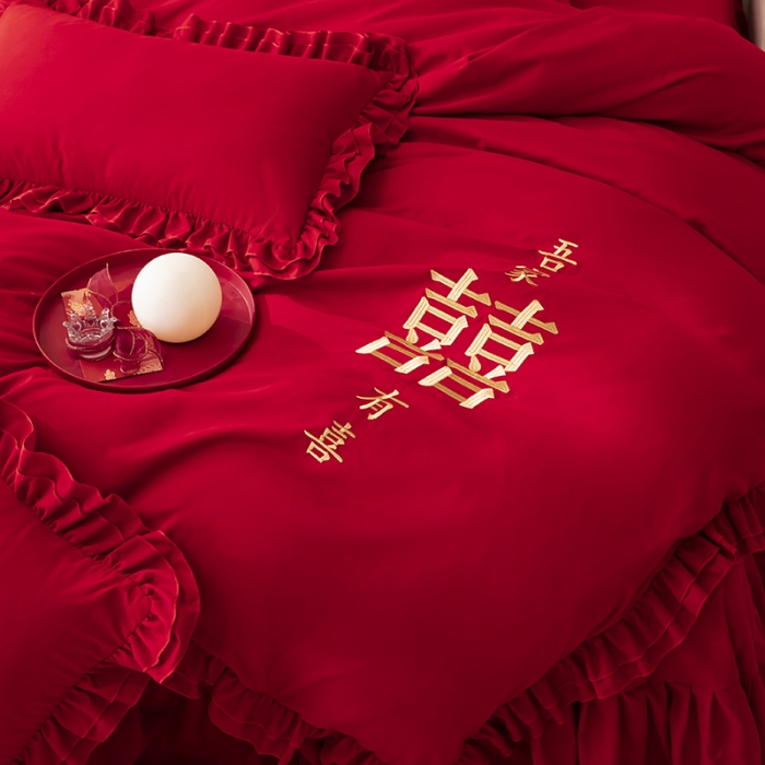 91家纺网 家纺一手货源 找家纺 2025新款磨毛时尚花边款床裙婚庆四件套 花边款-双喜