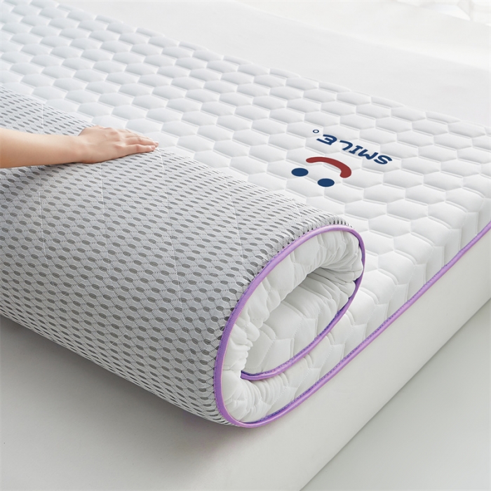 91家纺网 家纺一手货源 找家纺 鹿辉 2025新款牛奶丝烫画单边床垫 笑脸白