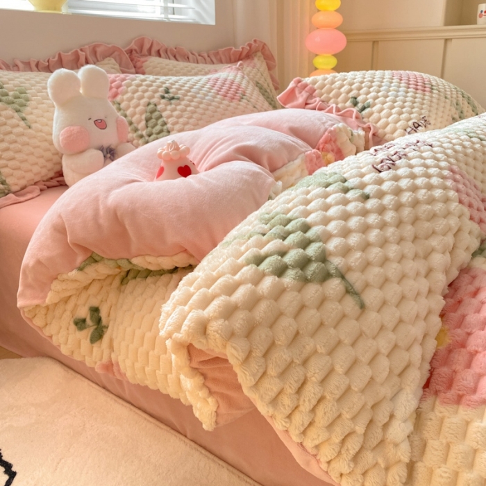 91家纺网 家纺一手货源 找家纺 星座 2025新款豆豆绒金龟绒四件套 粉郁金香