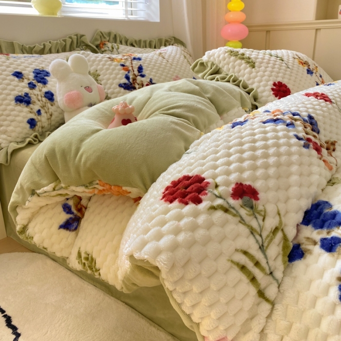 91家纺网 家纺一手货源 找家纺 星座 2025新款豆豆绒金龟绒四件套 繁花