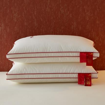 91家纺网 家纺一手货源 找家纺 乐可 2023新款如胶似漆婚庆枕48*74cm立体款