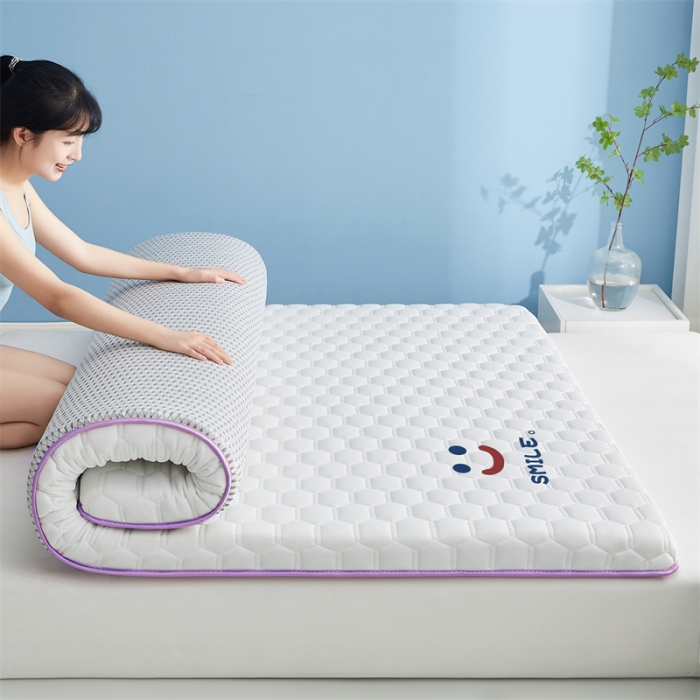 91家纺网 家纺一手货源 找家纺 （总）鹿辉 2025新款A类牛奶丝烫画单边床垫笑脸款