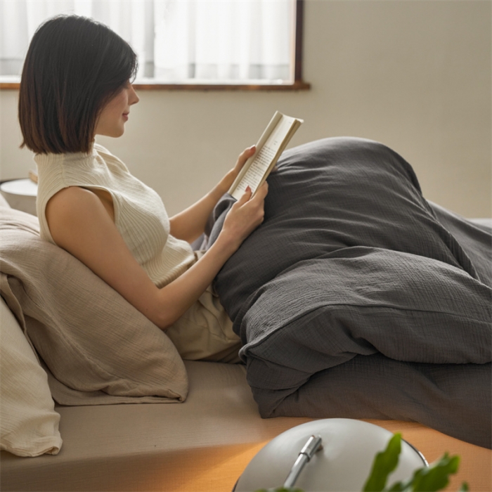 91家纺网 家纺一手货源 找家纺 安莱生活2024款绉纱美拉德色混搭四件套单品系列 黑巧+伯爵+曲奇伯爵