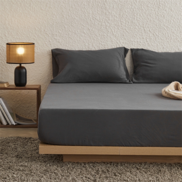 91家纺网 家纺一手货源 找家纺 安莱生活 2024新款绉纱美拉德色纯色单品床笠 黑巧