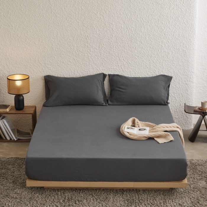 91家纺网 家纺一手货源 找家纺 安莱生活 2024新款绉纱美拉德色纯色单品床笠 黑巧