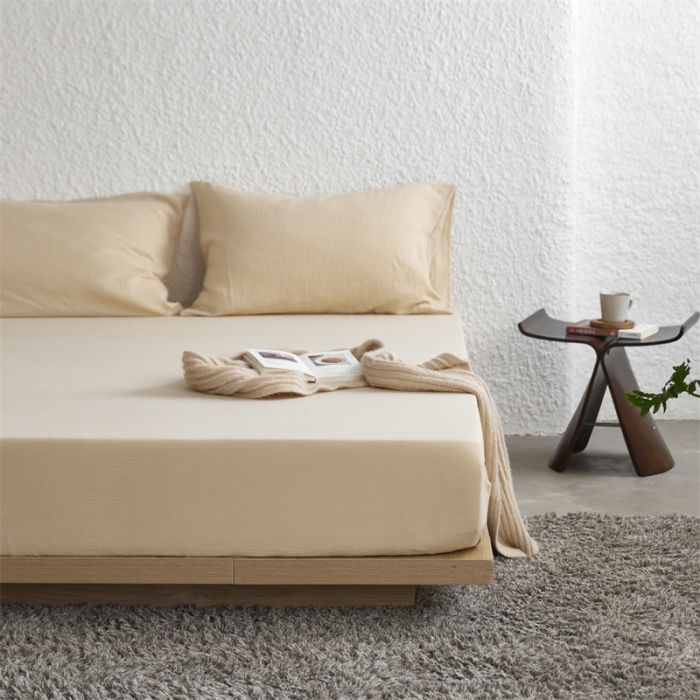 91家纺网 家纺一手货源 找家纺 安莱生活 2024新款绉纱美拉德色纯色单品床笠 曲奇