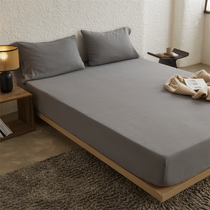 91家纺网 家纺一手货源 找家纺 安莱生活 2024新款绉纱美拉德色纯色单品床笠 水泥