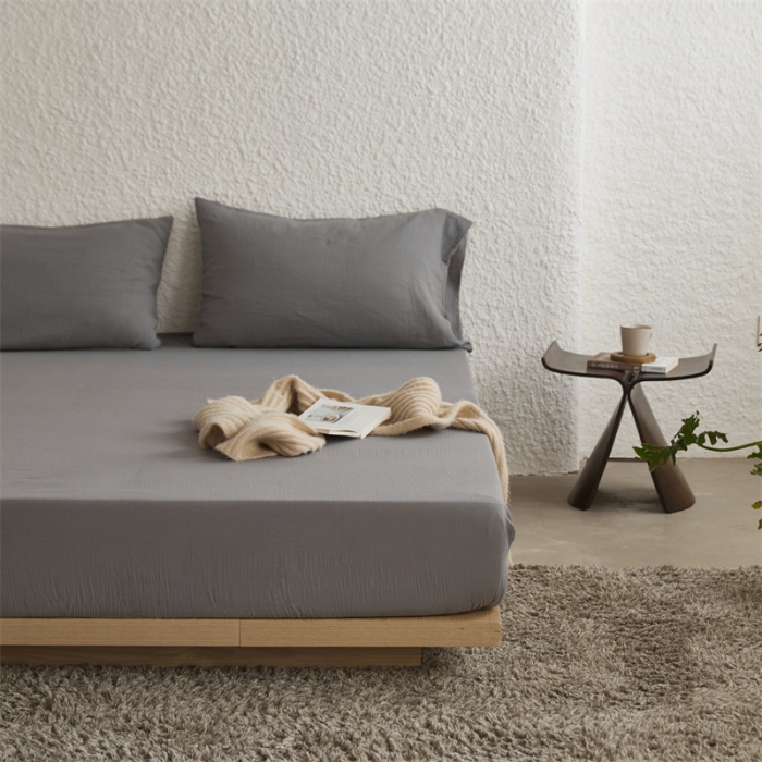 91家纺网 家纺一手货源 找家纺 安莱生活 2024新款绉纱美拉德色纯色单品床笠 水泥