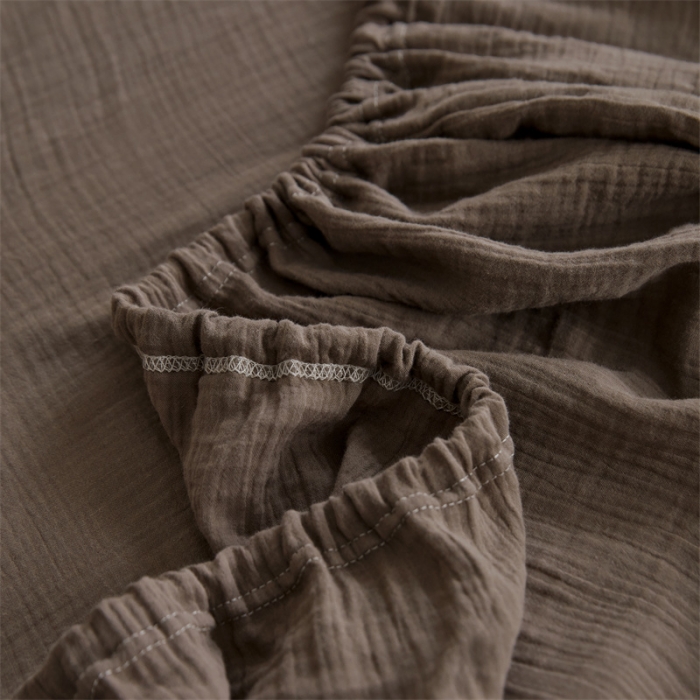 91家纺网 家纺一手货源 找家纺 安莱生活 2024新款绉纱美拉德色纯色单品床笠 糖棕