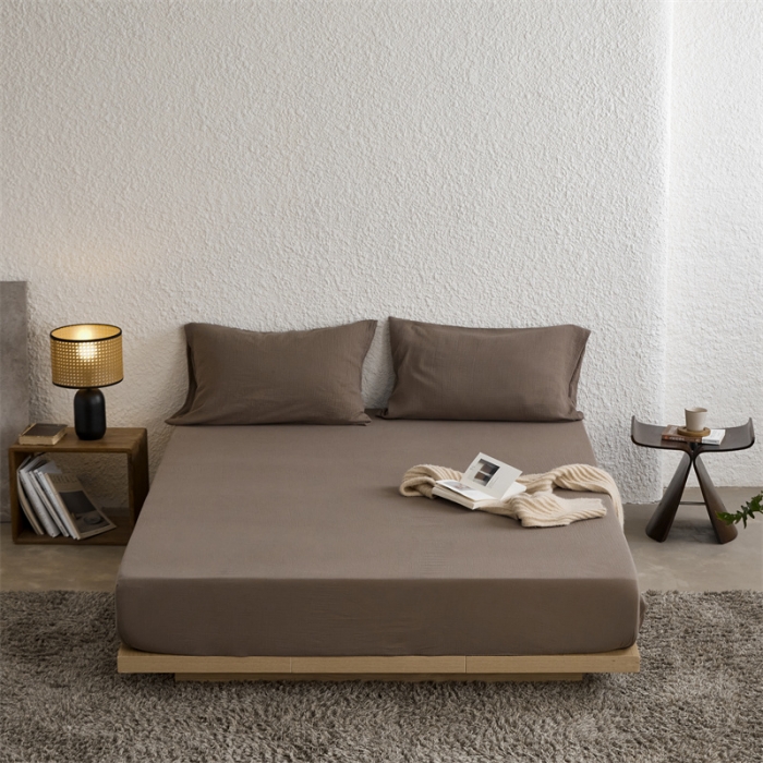 91家纺网 家纺一手货源 找家纺 安莱生活 2024新款绉纱美拉德色纯色单品床笠 糖棕