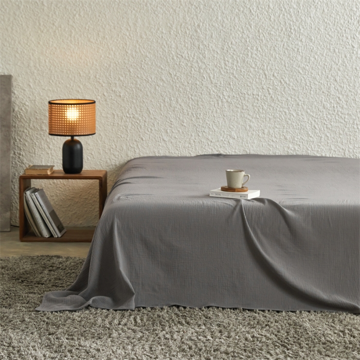 91家纺网 家纺一手货源 找家纺 安莱生活2024新款绉纱美拉德色纯色单品床单 水泥
