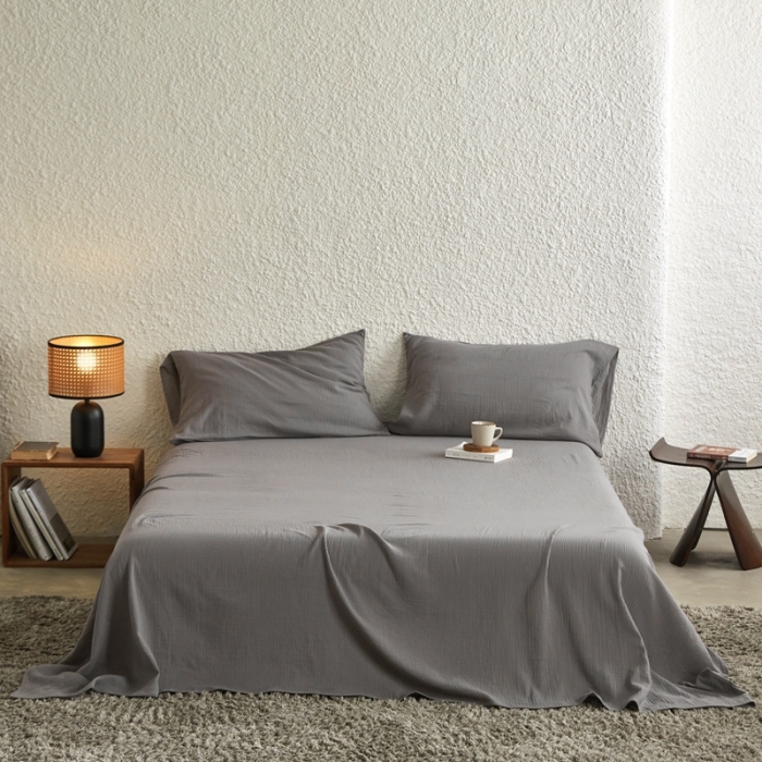 91家纺网 家纺一手货源 找家纺 安莱生活2024新款绉纱美拉德色纯色单品床单 水泥