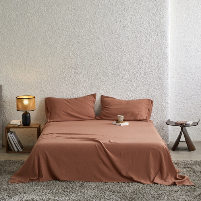 91家纺网 家纺一手货源 找家纺 安莱生活2024新款绉纱美拉德色纯色单品床单 太妃