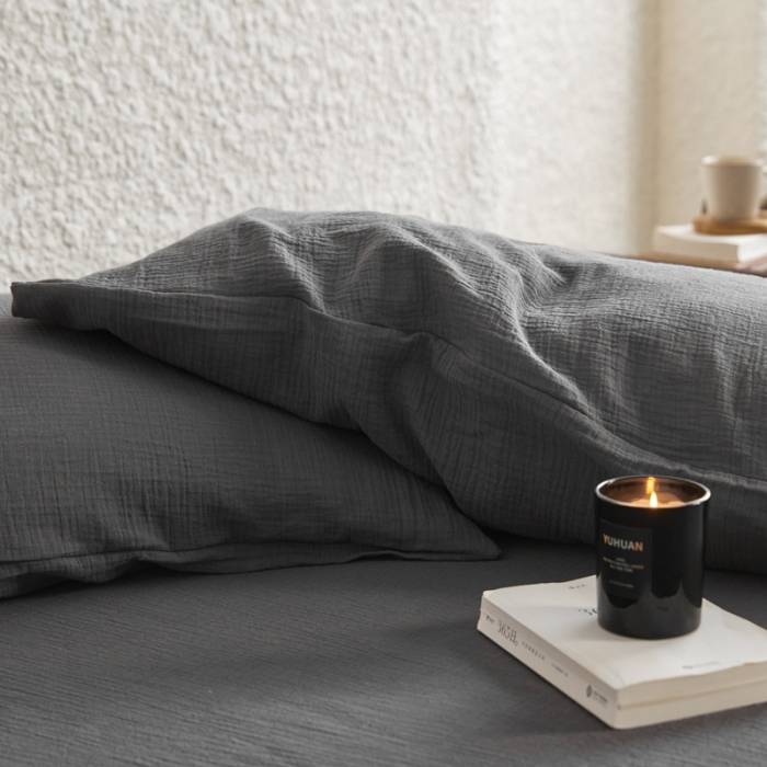 91家纺网 家纺一手货源 找家纺 安莱生活2024新款绉纱美拉德色纯色单品枕套 黑巧