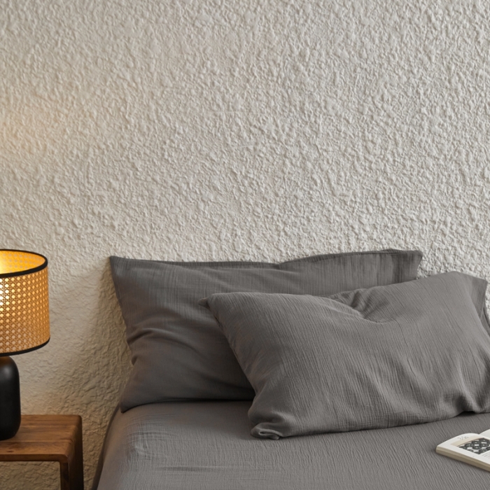 91家纺网 家纺一手货源 找家纺 安莱生活2024新款绉纱美拉德色纯色单品枕套 水泥