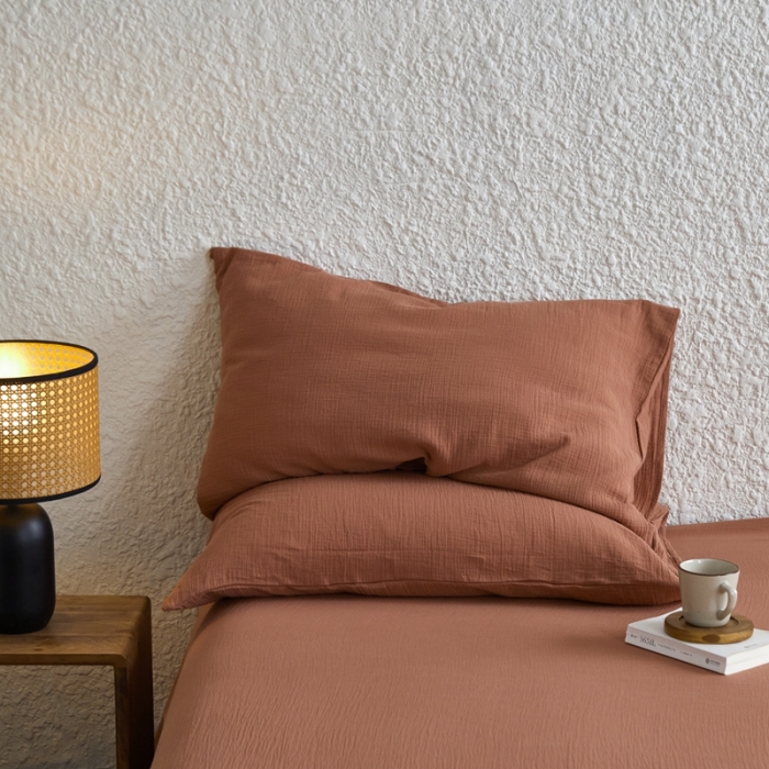 91家纺网 家纺一手货源 找家纺 安莱生活2024新款绉纱美拉德色纯色单品枕套 太妃