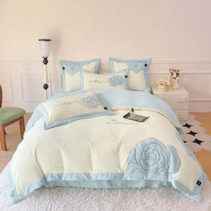 91家纺网 家纺一手货源 找家纺 （总）品家居 2025新款牛奶绒贴布绣花四件套-安妮