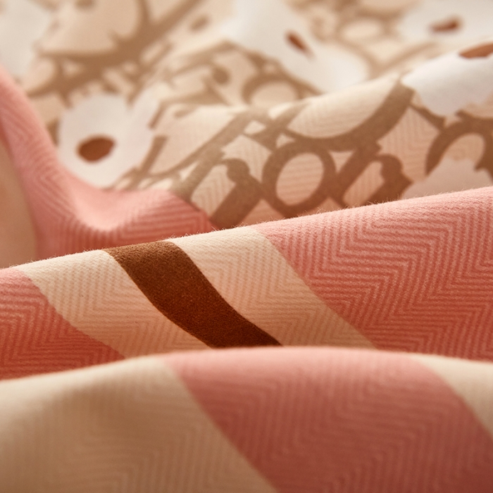 91家纺网 家纺一手货源 找家纺 雲归梦 2023新款全棉AB版加厚四件套北国之春粉