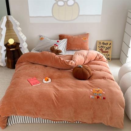 91家纺网 家纺一手货源 找家纺 柚子YOUTH 2023新款高克重牛奶绒毛巾绣四件套 南瓜