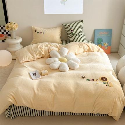 91家纺网 家纺一手货源 找家纺 柚子YOUTH 2023新款高克重牛奶绒毛巾绣四件套 向日葵