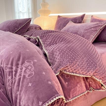 91家纺网 家纺一手货源 找家纺 慕希2024贝壳边200克婴儿绒牛奶豆豆绒提花保暖绒四件套 吉祥兔-紫