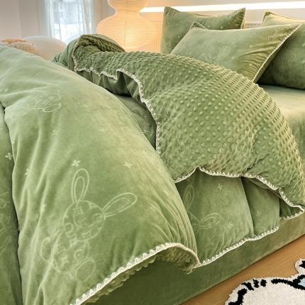 91家纺网 家纺一手货源 找家纺 （总）慕希2024新款贝壳边200克婴儿绒牛奶豆豆绒提花保暖绒四件套