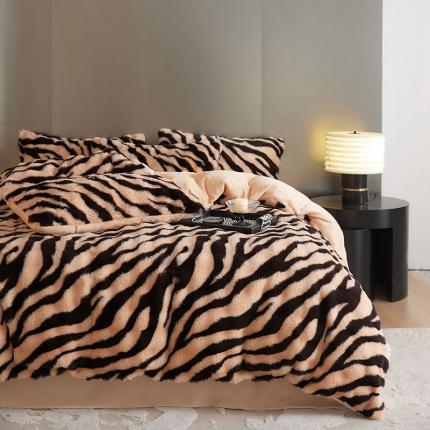 91家纺网 家纺一手货源 找家纺 金奇达家纺 2024秋冬保暖加厚绒类斑马皮草绒四件套-【美拉德】系列 斑马黄
