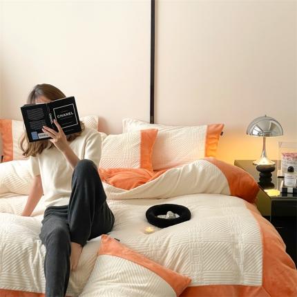 91家纺网 家纺一手货源 找家纺 顾里 2023新款H系列雕花绒四件套 H橙