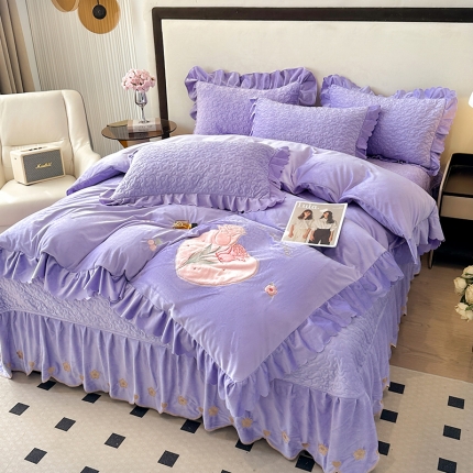 91家纺网 家纺一手货源 找家纺 漫布云11斤高克重婴儿绒床盖四件套超细腻牛奶绒贴布绣花刺绣床盖三件套