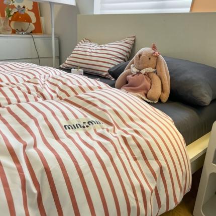 91家纺网 家纺一手货源 找家纺 （总）子钦家纺 2024春夏新款水洗棉宜家风字母撞色四件套