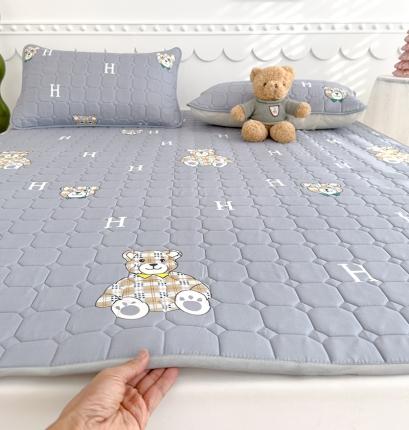 91家纺网 家纺一手货源 找家纺 总伊人坊 2024新款亲肤水洗薄款软床垫防滑床护垫床褥学生垫子可机洗