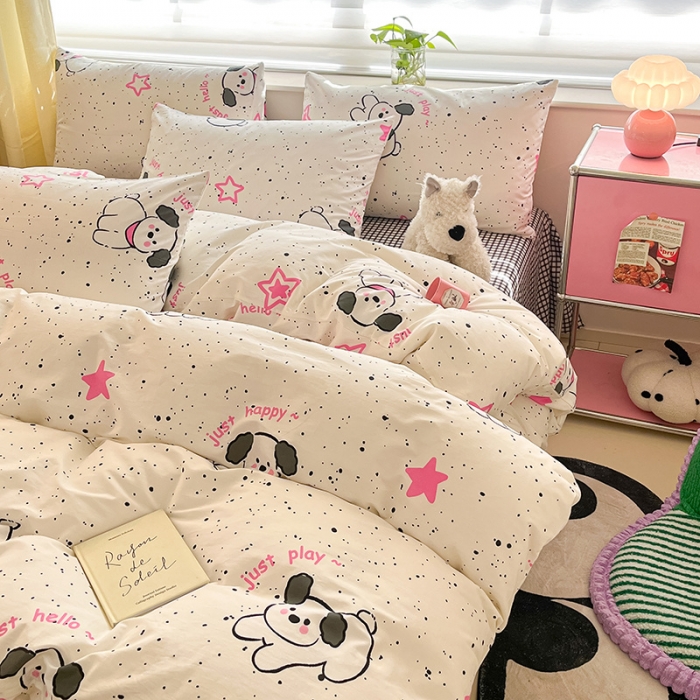91家纺网 家纺一手货源 找家纺 桃子家居 2024新款纯棉13372粉梦可爱小清新卡通系列四件套 棉-粉萌小狗