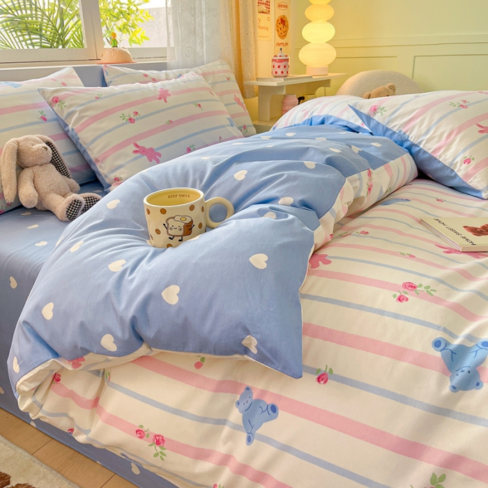 91家纺网 家纺一手货源 找家纺 桃子家居 2024新款纯棉13372粉梦可爱小清新卡通系列四件套 棉-粉梦熊兔