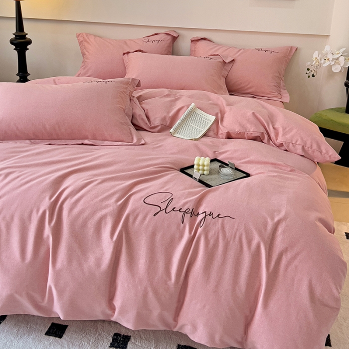 91家纺网 家纺一手货源 找家纺 （总）慕尚家纺 2025新款全棉磨毛英文字母绣系列四件套