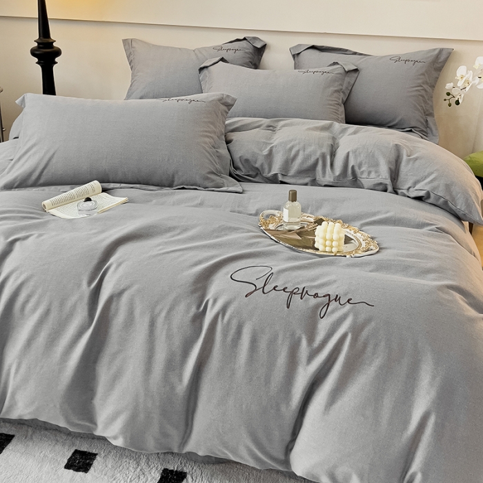 91家纺网 家纺一手货源 找家纺 慕尚家纺 2025新款全棉磨毛英文字母绣系列四件套 艾丽灰