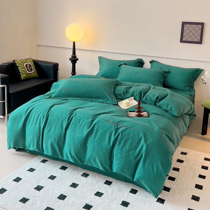 91家纺网 家纺一手货源 找家纺 慕尚家纺 2025新款全棉磨毛英文字母绣系列四件套 艾丽墨绿