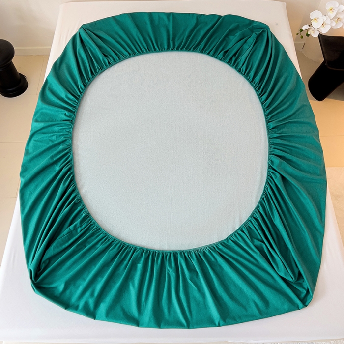 91家纺网 家纺一手货源 找家纺 慕尚家纺 2025新款全棉磨毛英文字母绣床笠+枕套系列 艾丽墨绿