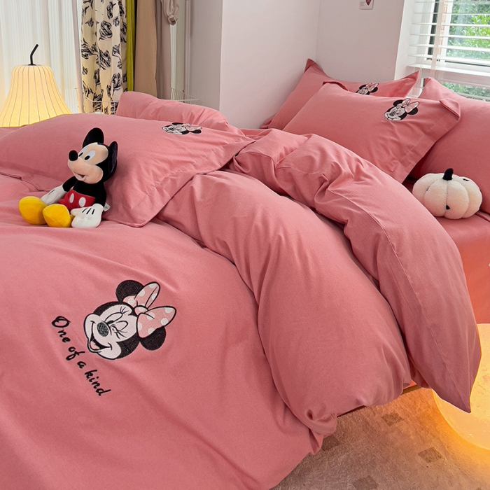91家纺网 家纺一手货源 找家纺 慕尚家纺 2025新款迪士尼全棉磨毛刺绣系列四件套 米妮豆沙