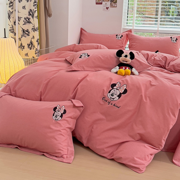 91家纺网 家纺一手货源 找家纺 慕尚家纺 2025新款迪士尼全棉磨毛刺绣系列四件套 米妮豆沙