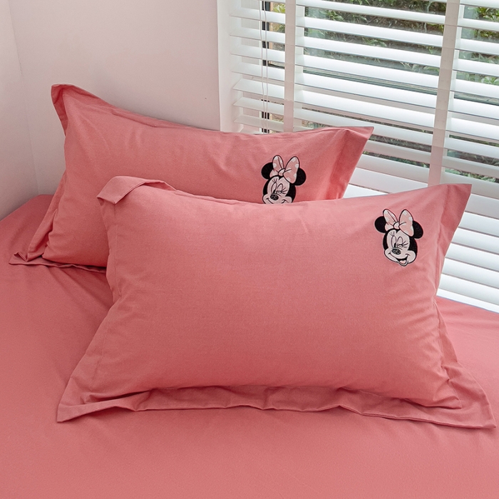 91家纺网 家纺一手货源 找家纺 慕尚家纺 2025新款迪士尼全棉磨毛刺绣床笠+枕套系列 米妮豆沙