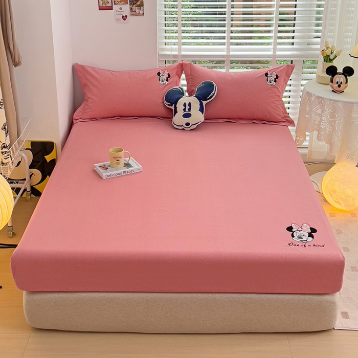 91家纺网 家纺一手货源 找家纺 慕尚家纺 2025新款迪士尼全棉磨毛刺绣床笠+枕套系列 米妮豆沙