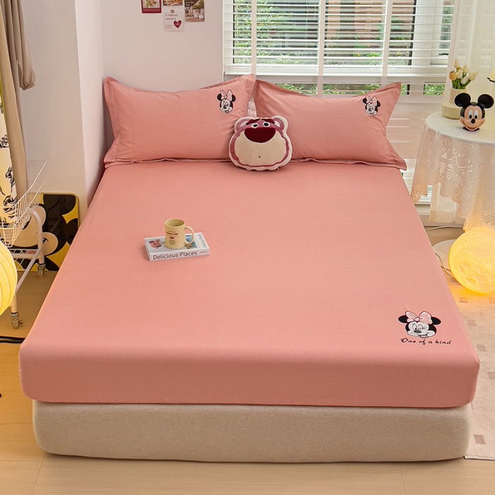 91家纺网 家纺一手货源 找家纺 慕尚家纺 2025新款迪士尼全棉磨毛刺绣床笠+枕套系列 米妮桃粉