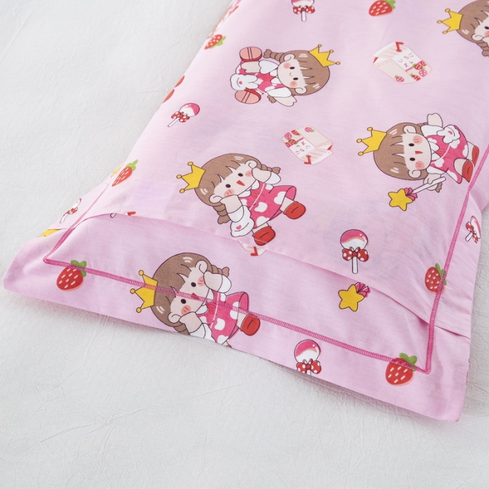 91家纺网 家纺一手货源 找家纺 乐秀家纺 2024新款卡通全棉枕套儿童幼儿园枕头 草莓女孩