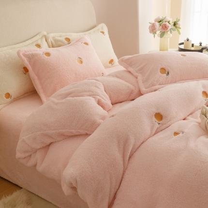 91家纺网 家纺一手货源 找家纺 （总）金奇达家纺 2024新款泰迪绒温暖郁金香小刺绣四件套